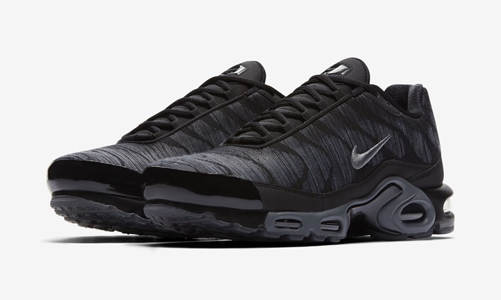 NIKE AIR MAX PLUS JACQUARD 