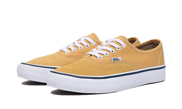 Drizzle/OchreカラーのVANS AUTHENTIC PRO (バンズ オーセンティック プロ)