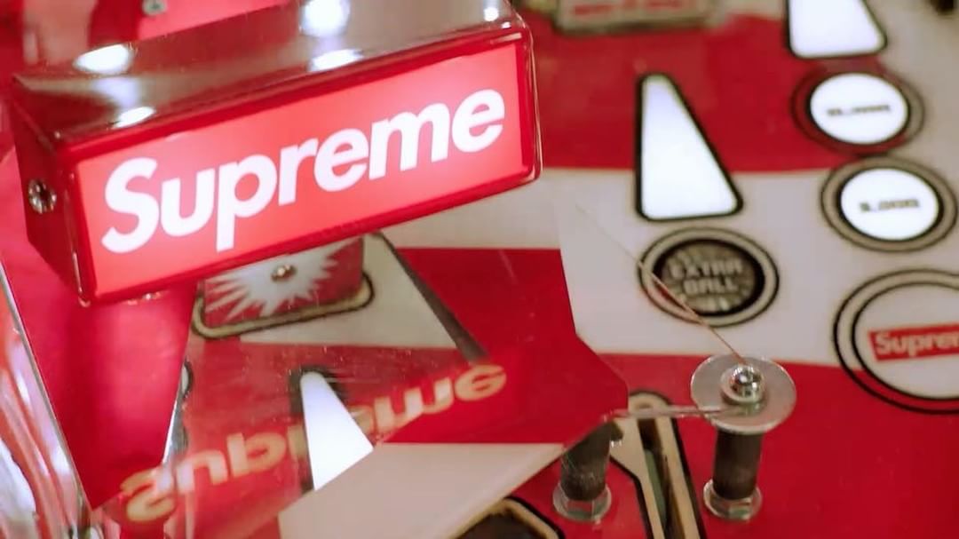 SUPREMEのピンボール マシーンが登場！SPRING/SUMMER 2018 シーズンにリリースされるのか？ (シュプリーム スターン Stern Pinball Machine)