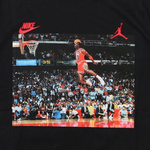 2/14発売！ダンクコンテストのシーンを落とし込んだナイキ ジョーダン JSW 1988 ダンク S/S TEE (NIKE JORDAN JSW 1988 DUNK TEE) [AJ1406-010]