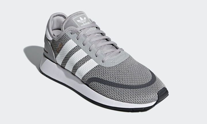 cq2334 adidas