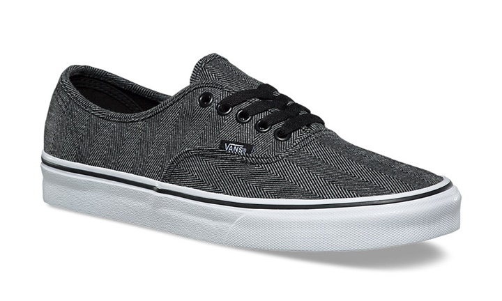 ヘリンボーン素材を使用したVANS OVERSIZED HERRINGBONE AUTHENTIC “Black/White” (バンズ オーバーサイズド ヘンリボーン オーセンティック “ブラック/ホワイト”)