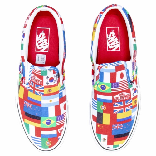 ワールドフラッグをアッパーに配置したVANS Slip-On “Multi/White” (バンズ スリッポン “マルチ/ホワイト”)