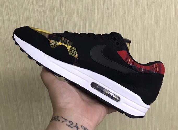 nike air max 1 plaid