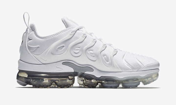 vapormax plus pure platinum