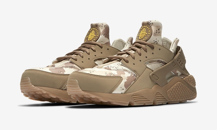 【オフィシャルイメージ】ナイキ エア ハラチ ラン プレミアム “デザート オーカー/キャンティーン” (NIKE AIR HUARACHE RUN PREMIUM “Desert Ochre/Canteen”) [AT6156-200]