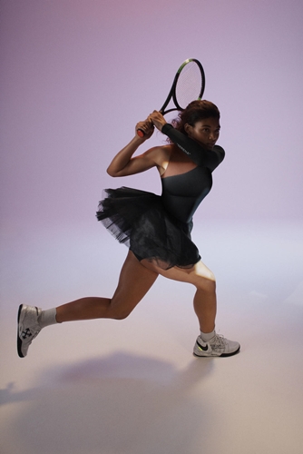 Serena Williams × OFF WHITE C/O VIRGIL ABLOH × NIKE のトリプル