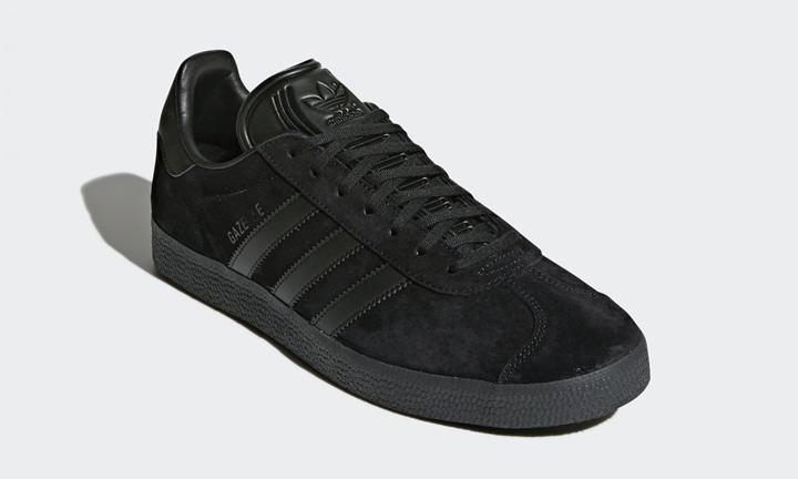 8/21発売！ピッグスキンヌバックのアッパーにアーカイブモデルのカラーをあしらった adidas Originals GAZELLE "Triple Black" (アディダス オリジナルス ガゼル "トリプル ブラック") [CQ2809]