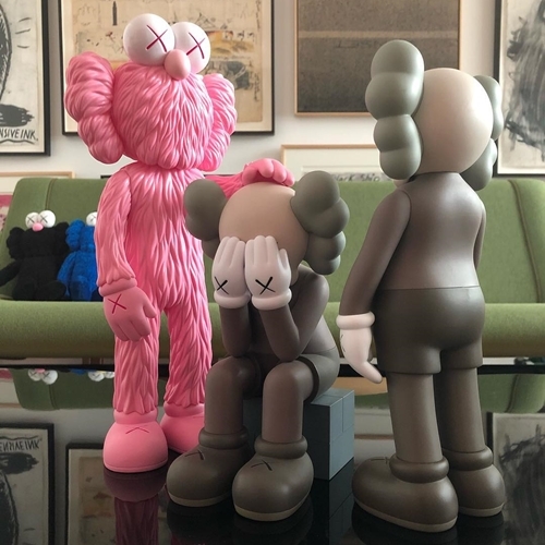 KAWS PASSING THROUGH OPEN EDITION (カウズ パッシング スルー オープン エディション)