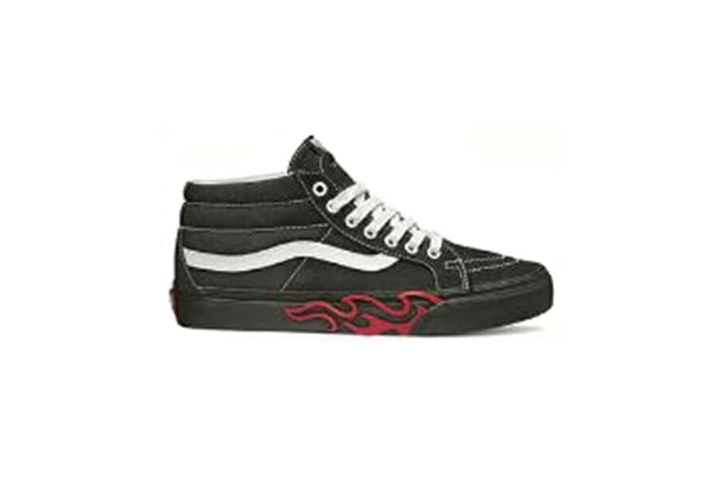 VANS SK8-MID “FLAME SUT OUT” “Black” (バンズ スケートミッド “フレイム カットアウト” “ブラック”)