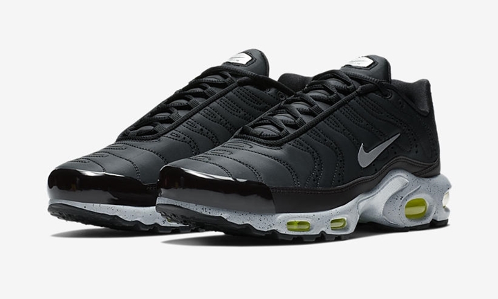 10 5 NIKE AIR MAX PLUS PREMIUM Black Matte Silver 815994 003 Fullress