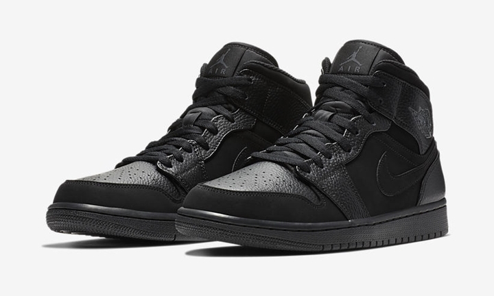 【オフィシャルイメージ】ナイキ エア ジョーダン 1 ミッド “ブラック/ダーク スモーク グレー” (NIKE AIR JORDAN 1 MID “Black/Dark Smoke Grey") [554724-064]