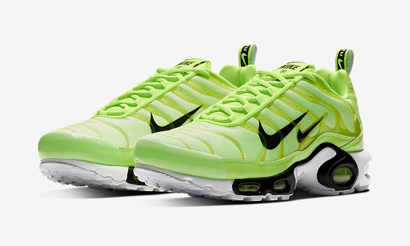 nike air max plus overbranding lime blast