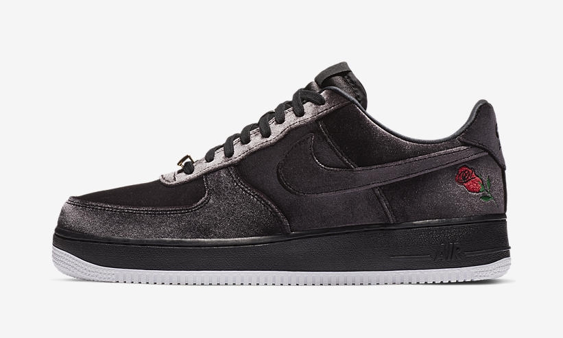 【オフィシャルイメージ】ナイキ エア フォース 1 07 ロー QS “ブラック ベルベット” (NIKE AIR FORCE 1 07 LOW QS “Black Velvet”) [AH8462-003]