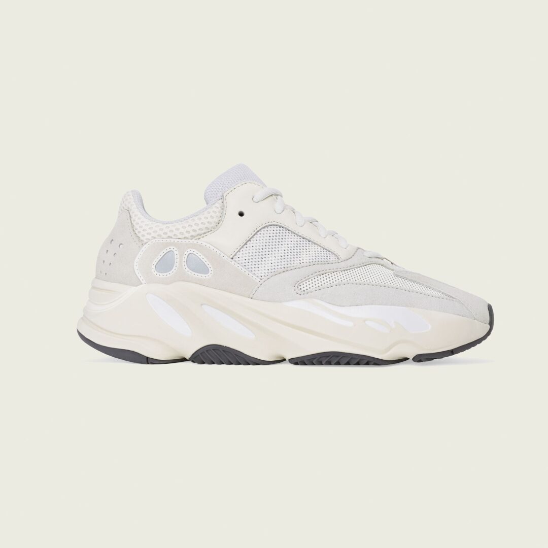 アディダス イージー ウェーブ ランナー 700 “アナログ” (adidas YEEZY WAVE RUNNER 700 “Analog”) [EG7596]