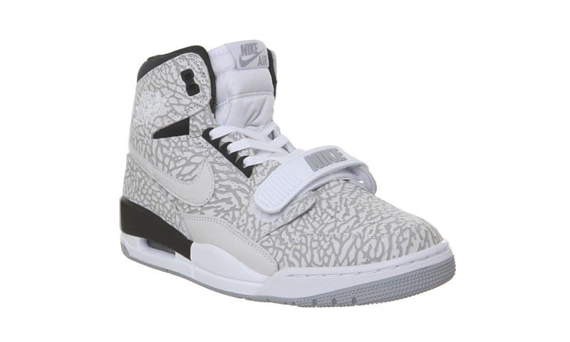 ナイキ ジョーダン レガシー 312 “ホワイト/ブラック” (NIKE JORDAN LEGACY 312 ‘White/Black’) [AV3922-100]