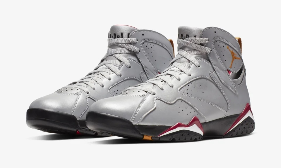 ナイキ エア ジョーダン 7 レトロ SP “リフレクティブシルバー/カーディナルレッド” (NIKE AIR JORDAN 7 RETRO SP “Reflect Silver/Cardinal Red”) [BV6281-006]