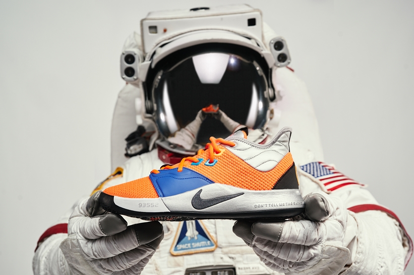 【オフィシャルイメージ】1/26発売！NIKE PG3 “NASA” "Total Orange" (ナイキ PG3 “ナサ” “トータルオレンジ”) [CI2666-800]