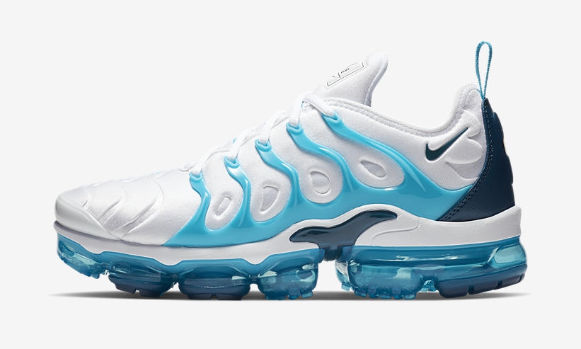 nike air vapormax white blue