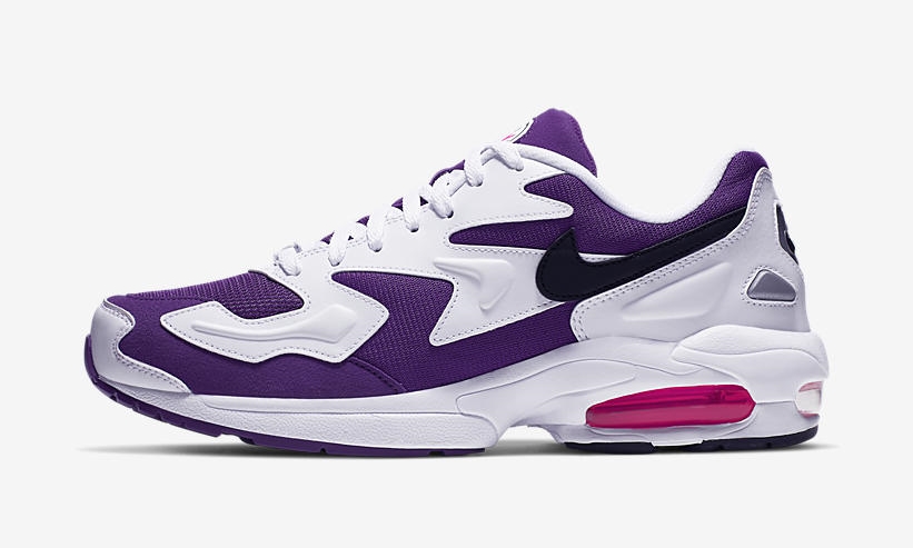 white and purple nike air max