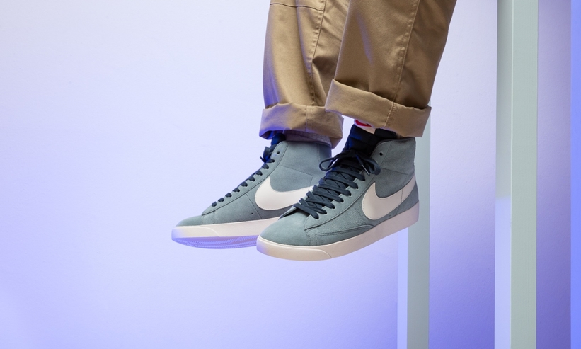 【オフィシャルイメージ】ナイキ ウィメンズ ブレーザー ミッド ビンテージ スエード “モンスーンブルー” (NIKE WMNS BLAZER MID VINTAGE SUEDE “Monsoon Blue”) [AV9376-002]