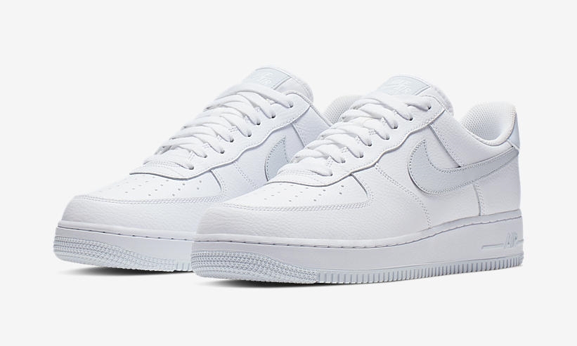 AirForce 1ピュアプラチナム