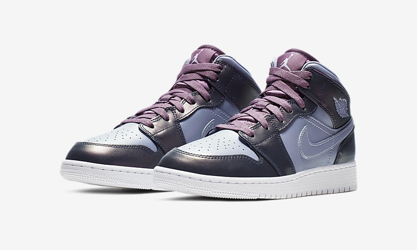 【オフィシャルイメージ】ナイキ GS エア ジョーダン 1 ミッド “グレー/パープル” (NIKE GS AIR JORDAN 1 MID “Gray/Purple”) [AV5174-400]