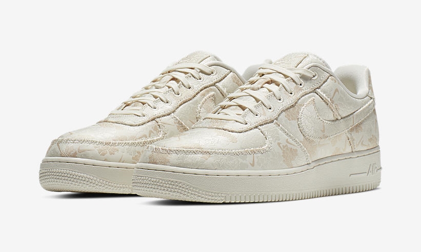 【オフィシャルイメージ】ナイキ エア フォース 1 07 ロー プレミアム 3 “ペールアイボリー/セイル” (NIKE AIR FORCE 1 07 LOW PREMIUM 3 “Pale Ivory/Sail”) [AT4144-100]