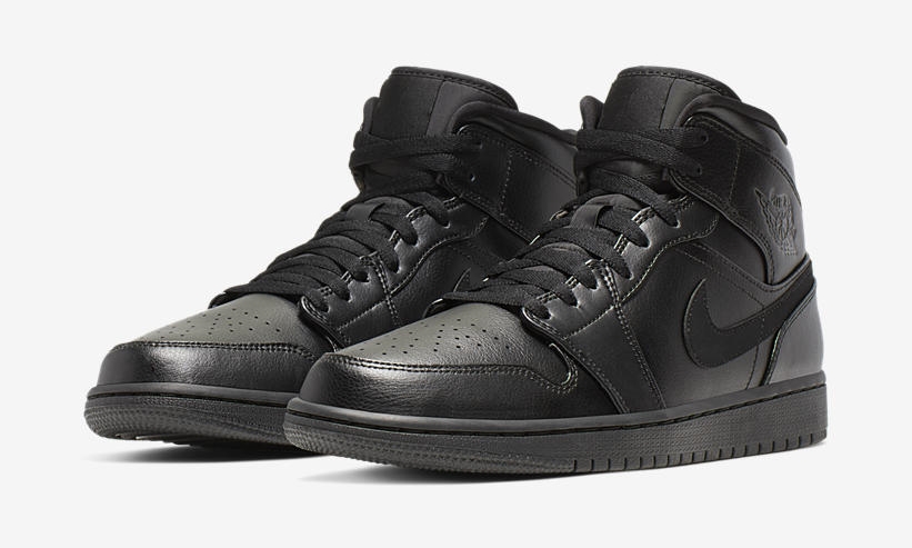 【オフィシャルイメージ】ナイキ エア ジョーダン 1 ミッド “トリプルブラック” (NIKE AIR JORDAN 1 MID “Triple Black”) [554724-090]