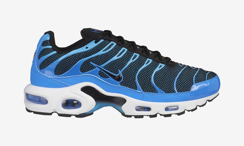 nike air max plus blue and black