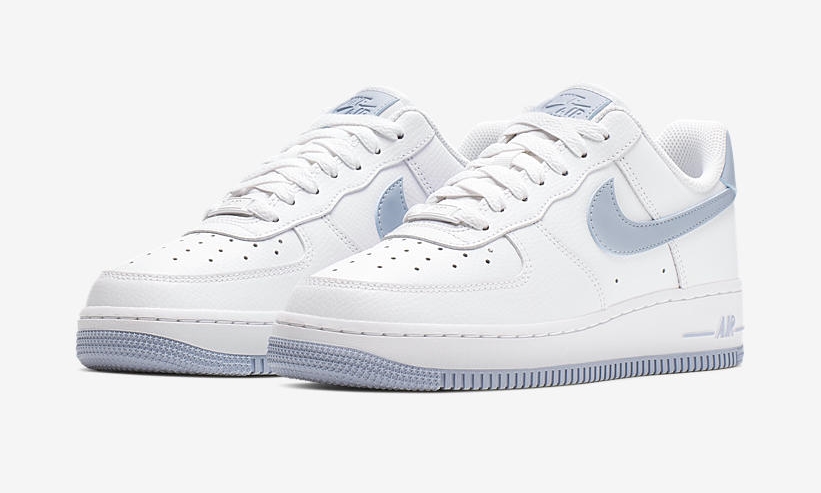 ナイキ ウィメンズ エア フォース 1 07 ロー “ホワイト/ライトアーモリーブルー” (NIKE WMNS AIR FORCE 1 07 LOW “White/Light Armory Blue) [AH0287-104]