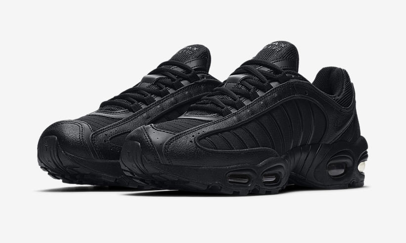 nike tailwind iv triple black