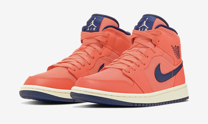 NIKE WMNS AIR JORDAN 1 MID 