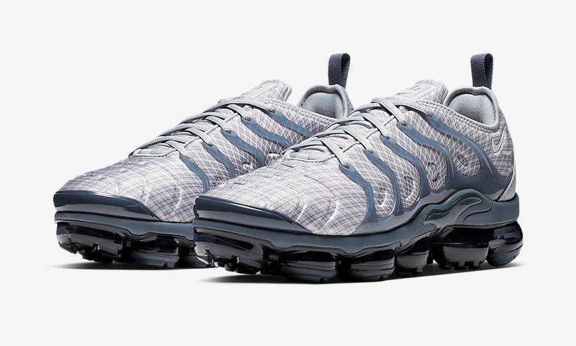 ナイキ エア ヴェイパーマックス プラス “ウルフグレー/ホワイト/ダークグレー” (NIKE AIR VAPORMAX PLUS “Wolf Grey/White/Dark Grey”) [924453-019]