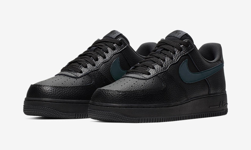 ナイキ エア フォース 1 07 ロー 3 “ブラック/アンスラサイト” (NIKE AIR FORCE 1 07 LOW 3 “Black/Anthracite”) [CI0059-001]