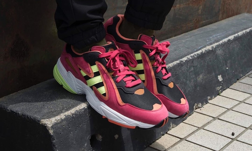 8/8発売！adidas Originals Yung-96 CHASM “Core Black/Hi-Res Yellow/Energy Pink” (アディダス オリジナルス ヤング-96 キャズム “コアブラック/ハイレゾイエロー/エナジーピンク”) [EE7229]