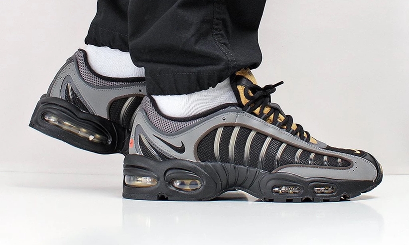 ナイキ エア マックス テイルウィンド 4 “ブラック/メタリックピューター” (NIKE AIR MAX TAILWIND IV “Black/Metallic Pewter”) [CJ0784-001]