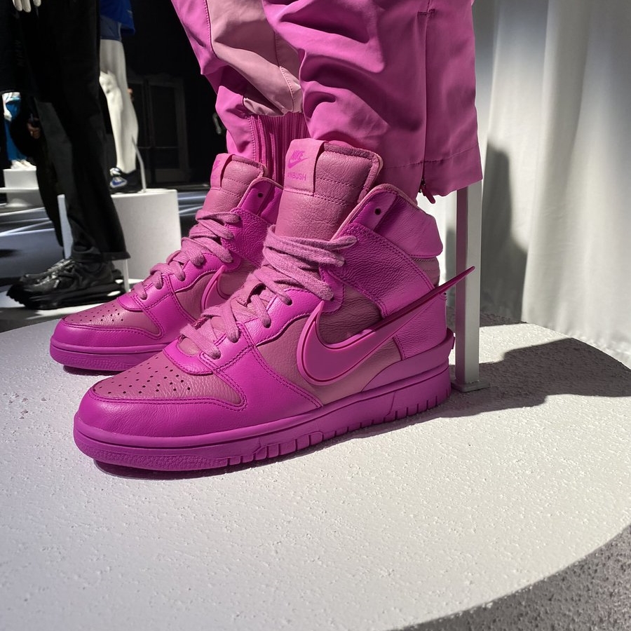 NIKE ダンク　HIGH×アンブッシュ　cosmic fuchsia