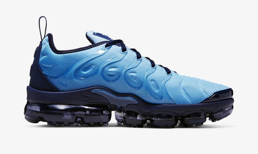 current blue vapormax