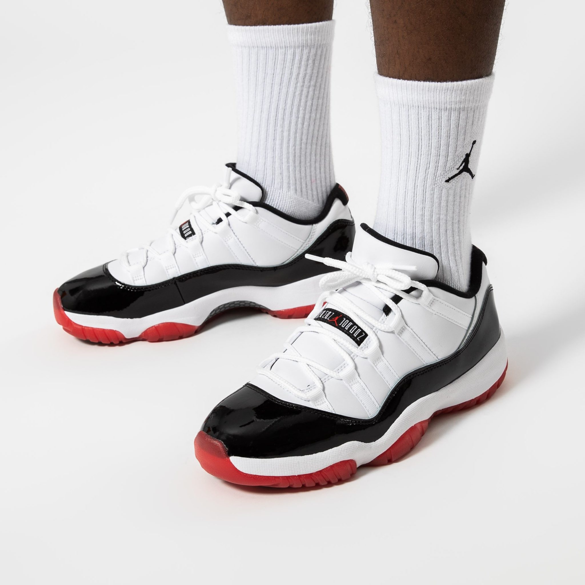 国内 6/20発売予定！ナイキ エア ジョーダン 11 レトロ ロー “ホワイト/ジムレッド/ブラック” (NIKE AIR JORDAN 11 RETRO LOW “White/Gym Red/Black”) [AV2187-160]