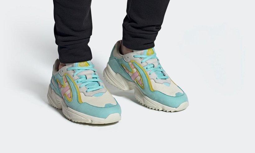 12/2発売！adidas Originals Yung-96 CHASM “Off White/Glow Green” (アディダス オリジナルス ヤング-96 キャズム) [EE8007,8008]