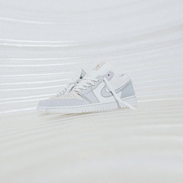 【2024年 7/27 リストック】ナイキ エア ジョーダン 1 ロー “パリ/ホワイト/スカイグレー” (NIKE AIR JORDAN 1 LOW “Paris/White/Sky Grey”) [CV3043-100]