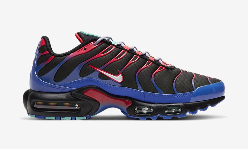 nike air max plus blue and red