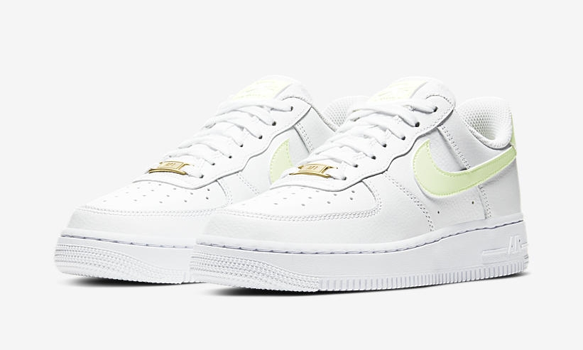 ナイキ ウィメンズ エア フォース 1 07 ロー "ホワイト/バーレイボルト" (NIKE WMNS NIKE AIR FORCE 1 07 LOW "White/Barely Volt") [315115-155]