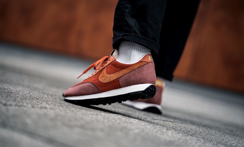 Nike Daybreak Rugged Orange/Desert Oranger-Pueblo Brown - CU3016