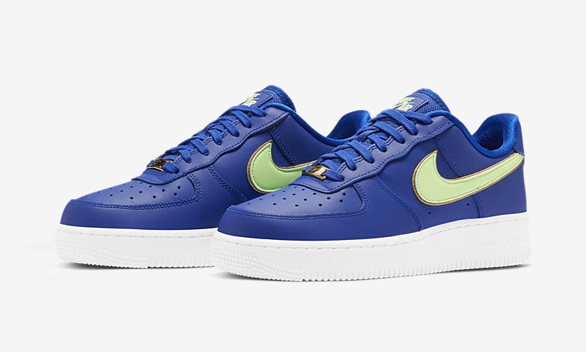 ナイキ ウィメンズ エア フォース 1 07 ロー エッセンシャル “ハイパーブルー/バーレイボルト” (NIKE WMNS AIR FORCE 1 07 LOW ESSENTIAL “Hyper Blue/Barely Volt”) [AO2132-402]