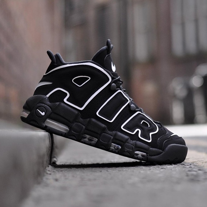 新品 NIKE AIR MORE UPTEMPO BLACK WHITE