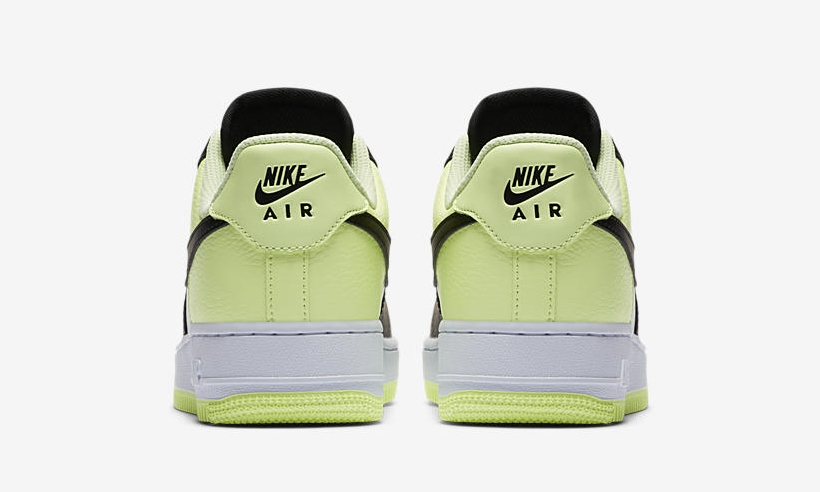 ナイキ エア フォース 1 ロー “バーレイボルト/ブラック/ホワイト” (NIKE AIR FORCE 1 LOW “Barely Volt/Black/White”) [CW2361-700]