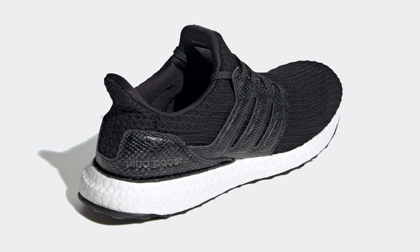 ケージとヒールにスネークスキンを採用したアディダス ウルトラ ブースト 2カラー (adiads ULTRA BOOST “Snake Cage Heel”) [FX8931,8933]