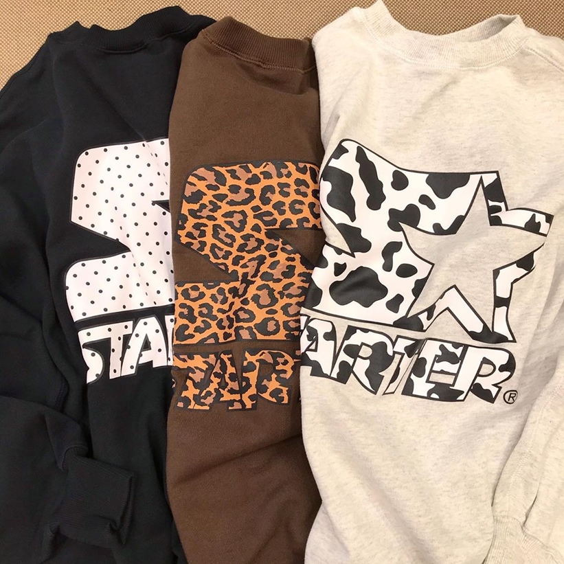 アニマル柄とブランドロゴが融合した STARTER BLACK LABEL × BEAMS 別注 ロゴ クルーネック スウェット (スターター ブラック レーベル ビームス)